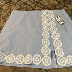 New Crown & Ivy Blue and White Embroidered Women's Skort with attached shorts